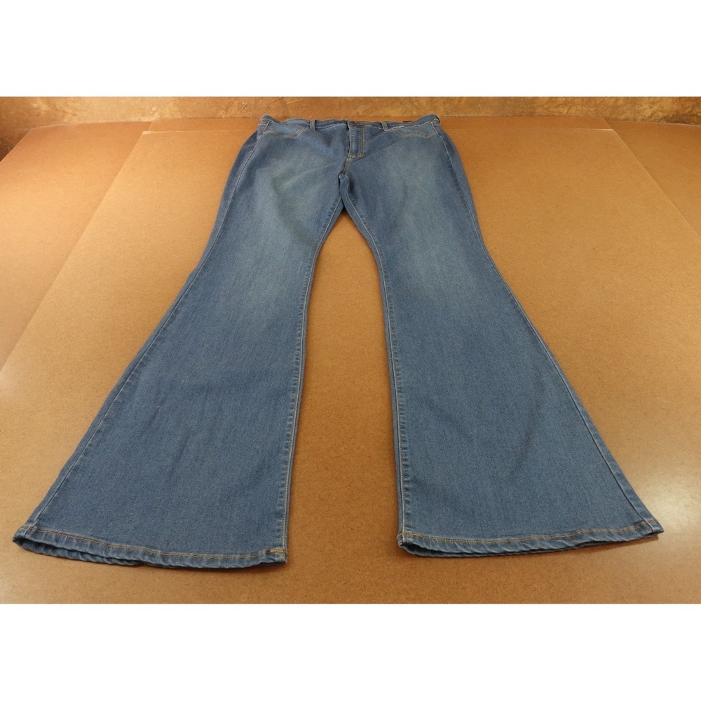 Fashion Nova‎ Womens 18 Medium Blue Wash Deep In My Soul Flare Leg Jeans NWT
